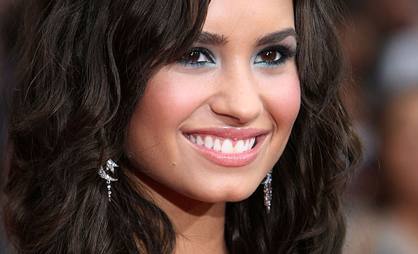 09_demi_lovato.jpg